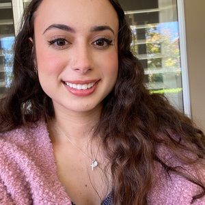 Meet your Posher, Tiffani